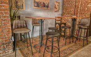 Уютный лофт со сценой