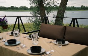 Беседка на берегу Волги