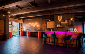 Атмосферное лофт-пространство с выходом на веранду