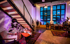 Дизайнерское двухуровневое пространство