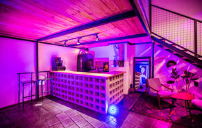 Дизайнерское двухуровневое пространство