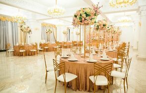 Банкетный зал в стиле классицизм