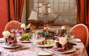 Антуражный банкетный зал