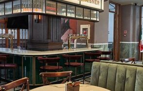 Italica. Банкетный зал в особняке в центре города