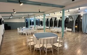 Банкетный зал с верандой