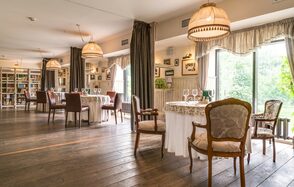 Stroganoff Bar & Grill. Двухэтажный банкетный зал