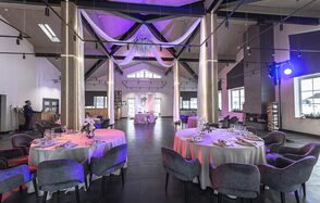 Русское Оружие. Банкетный зал за городом