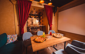 Тематический лофт-зал