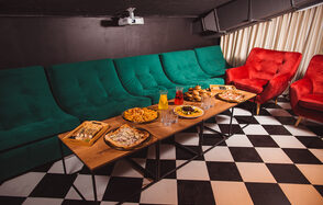 Лофт-зал в стиле диско