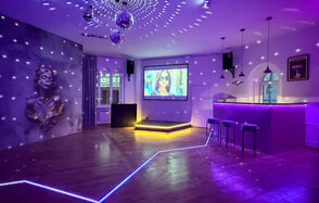 Уютное светлое пространство круглой формы