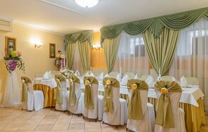 Подкова. Зелёный банкетный зал