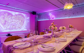 Розовый лофт-зал Candy 