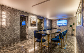 Зал Noar. Эстетичный лофт 