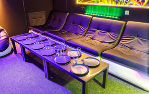 Friend's Hall. Харизма Зал №2 Вайб