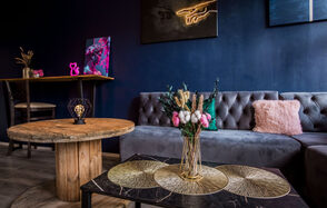 Винтажный лофт-зал 