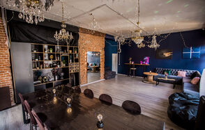 Винтажный лофт-зал 