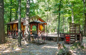 Открытая беседка на Лосином острове