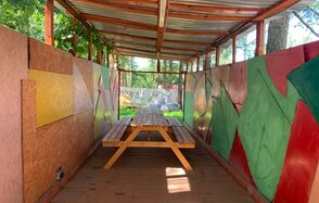 Беседка в стиле ЛОФТ для шашлыка и отдыха