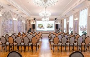 Крыша. Банкетный зал в историческом центре