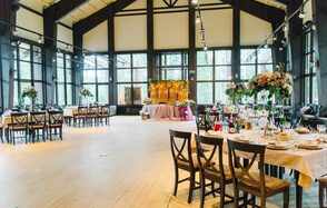 Банкетный зал на базе отдыха Ильичево