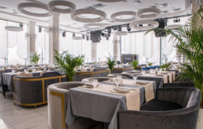 Двухуровневый банкетный зал