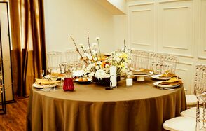 Банкетный зал с верандой