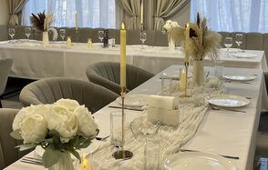 Classic. Элегантный лофт в классическом стиле с диско‑шаром 