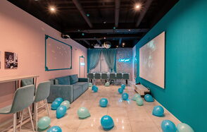 Tiffany. Изысканный лофт с мебелью, светомузыкой и караоке