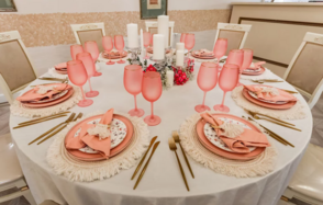 1715. Банкетный зал в ресторане