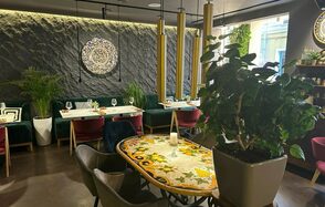 Большой банкетный зал в итальянском ресторане