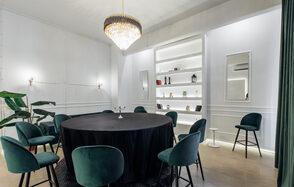 Империал. Лофт в бело-зеленых тонах