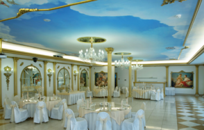 Александрия–Петергоф. Банкетный зал с небесным потолком