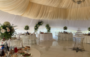 Таменгонт. Банкетный зал в загородном комплексе