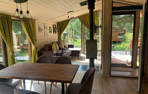 Стеклянный Ручей. Банкетный зал в шатре