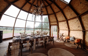 В кругу своих. Банкетный зал в загородном пространстве 