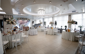 Liris Hall. Просторный банкетный зал