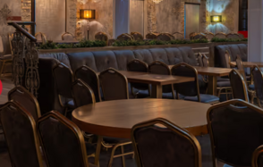 Хали-Гали. Банкетный зал со сценой