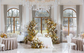 Romanoff's. Современный банкетный зал