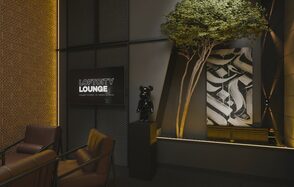 Дизайнерский лофт с кожаной мебелью 