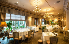 Ballroom. Банкетный зал в классическом стиле