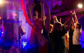 Лес. Двухъярусное арт-пространство с верандой