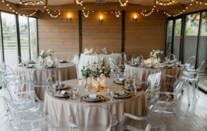 Среда. Банкетный зал в загородном комплексе