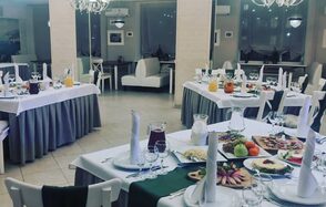 Море. Банкетный зал в голубых оттенках