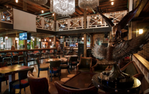 Место встречи. Банкетный зал в лофт стиле