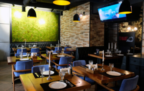 Гранат Black Кафе. Банкетный зал с баром