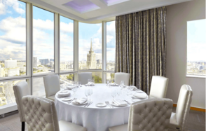 Private Lounge. Уютный банкетный зал с панорамным видом