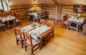 Купец. Банкетный зал в стиле русской избы