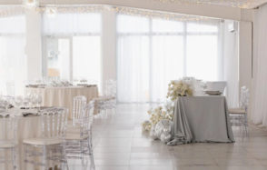 Villa Arcobaleno. Веранда для банкета за городом