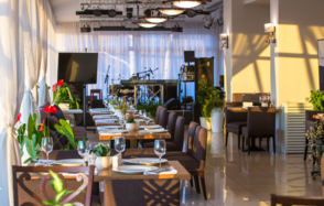 Мореман. Панорамный банкетный зал