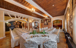 Усадьба. Роскошный банкетный зал